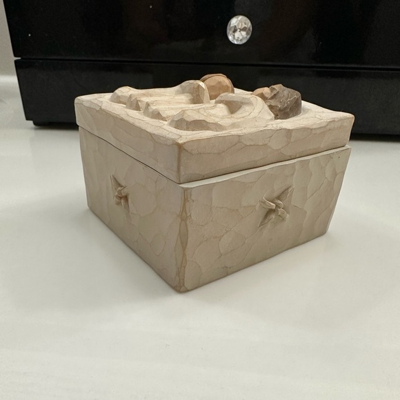 Willow Tree Friendship Box - Picture 3 of 6